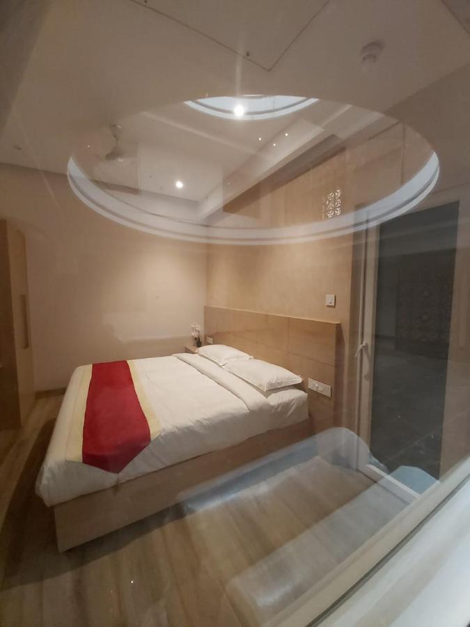Acco Grand Hotel ラクナウ エクステリア 写真