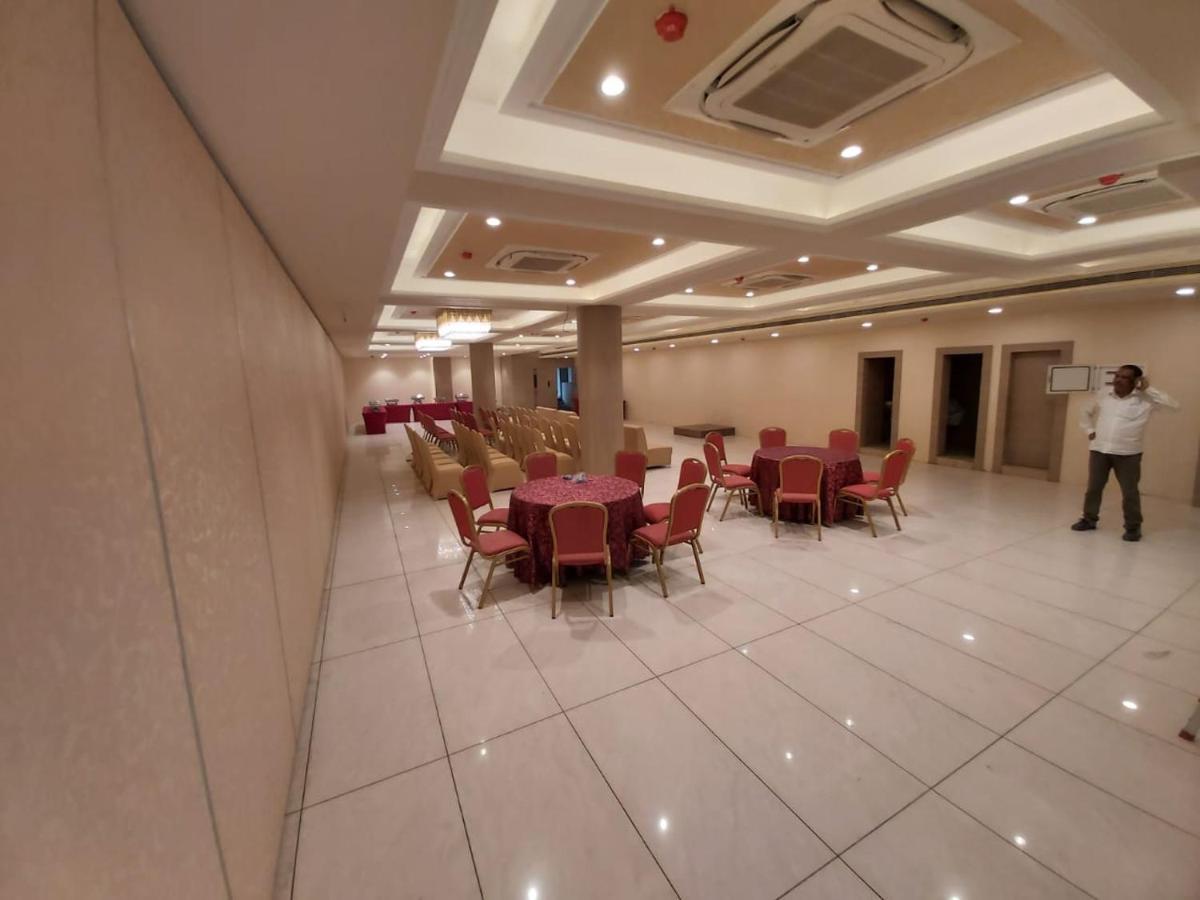 Acco Grand Hotel ラクナウ エクステリア 写真